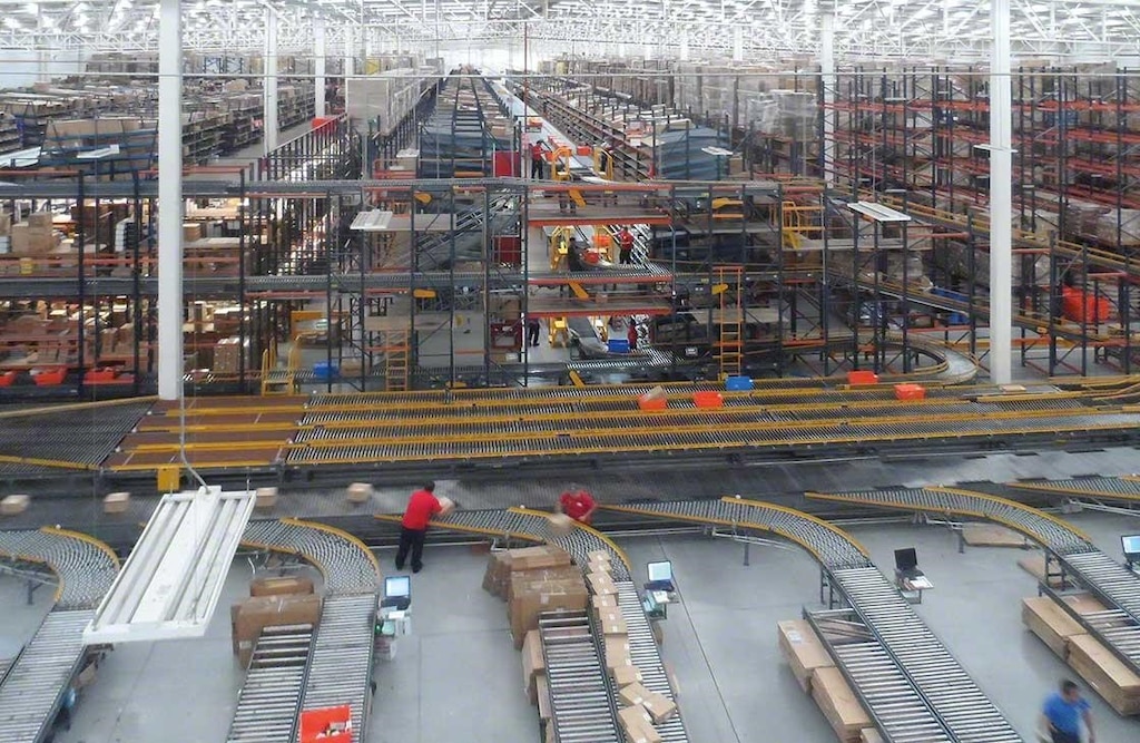 Om de ROI van een WMS te berekenen is het belangrijk, rekening te houden met de besparingen die door dit systeem gegenereerd worden tijdens de ordervoorbereiding Om de ROI van een WMS te berekenen is het belangrijk, rekening te houden met de besparingen die door dit systeem gegenereerd worden tijdens de ordervoorbereiding