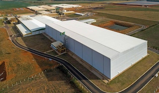 Panoramisch zicht op het smart warehouse van Bem Brasil