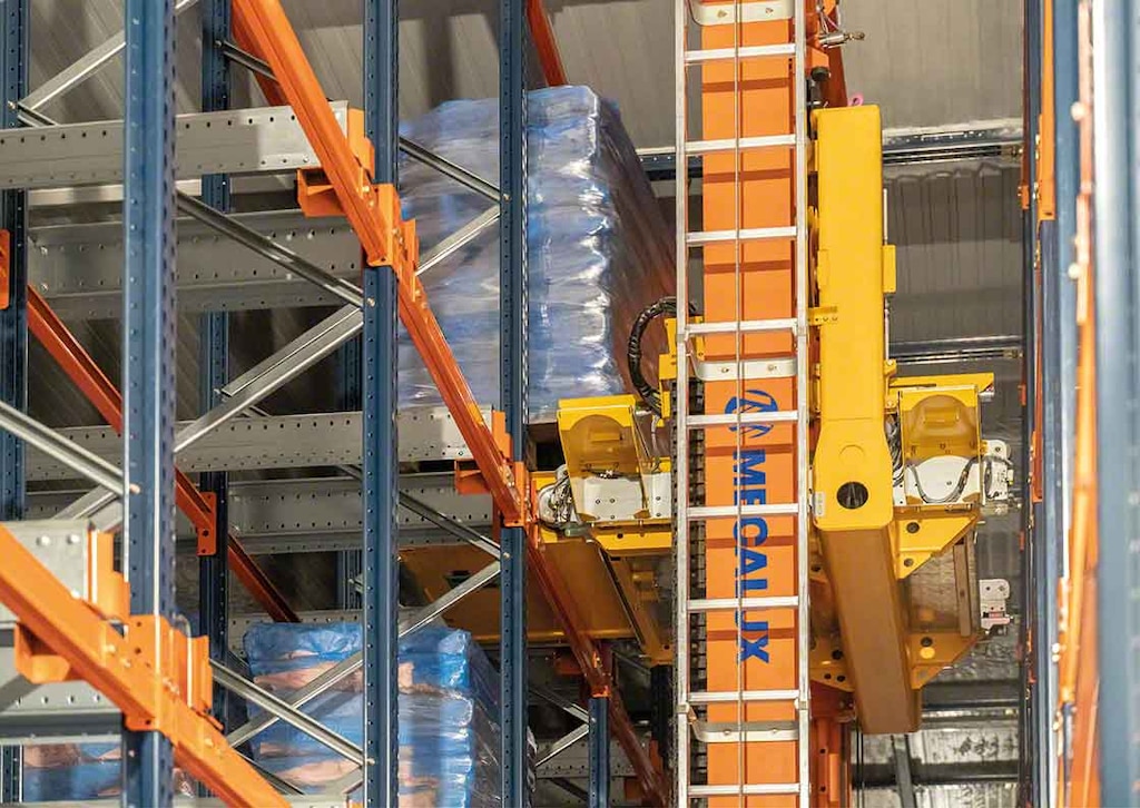 Magazijnkranen voor pallets moeten deel uitmaken van het onderhoudsplan voor industriële installaties, om mogelijke mankementen te voorkomen Magazijnkranen voor pallets moeten deel uitmaken van het onderhoudsplan voor industriële installaties, om mogelijke mankementen te voorkomen