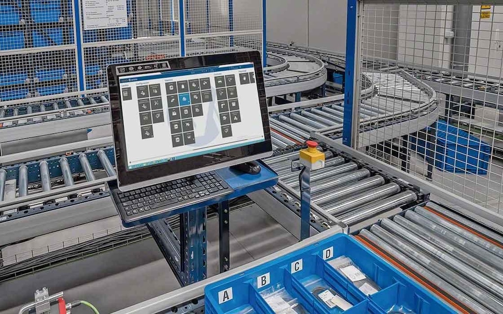 Door een WMS te gebruiken, worden menselijke vergissingen beperkt en voorraadtekorten voorkomen Door een WMS te gebruiken, worden menselijke vergissingen beperkt en voorraadtekorten voorkomen