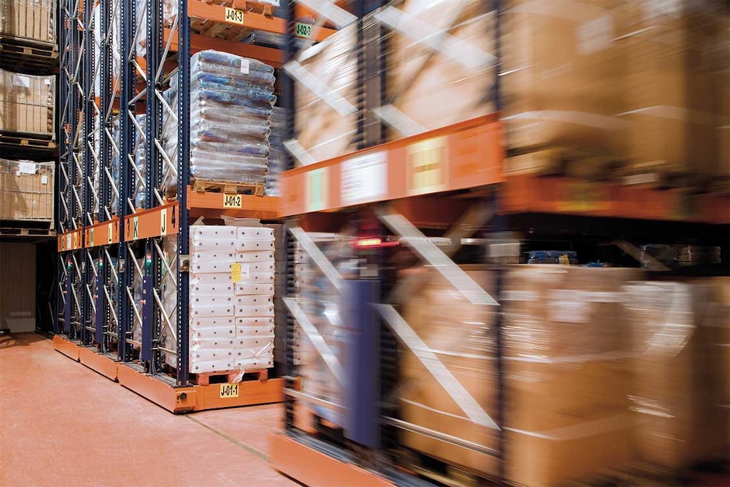 Verrijdbare palletstelling in werking Verrijdbare palletstelling in werking