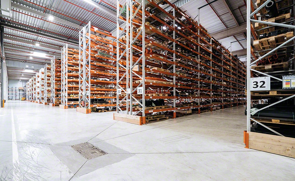 Het magazijn van de Kverneland Group kan tot 41.700 pallets beheren