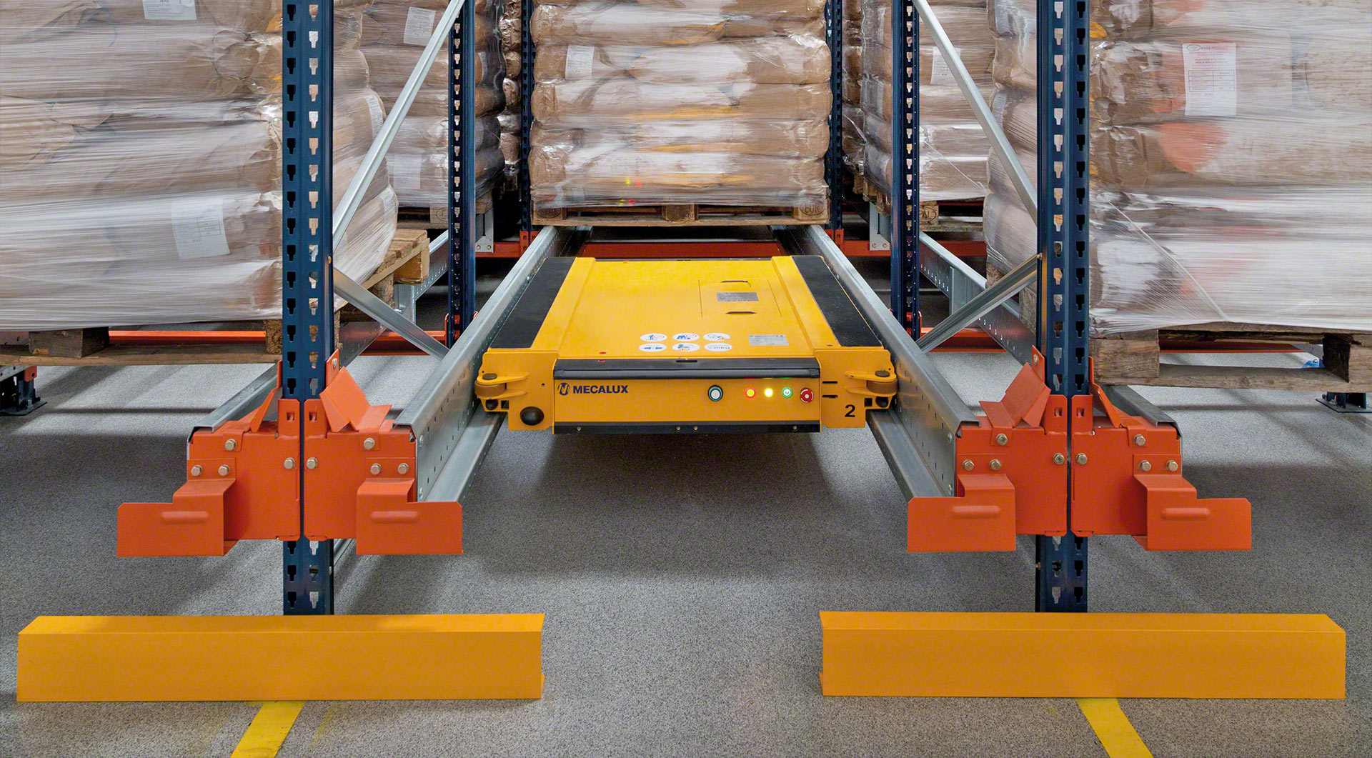 Pallet shuttle systeem Pallet shuttle systeem