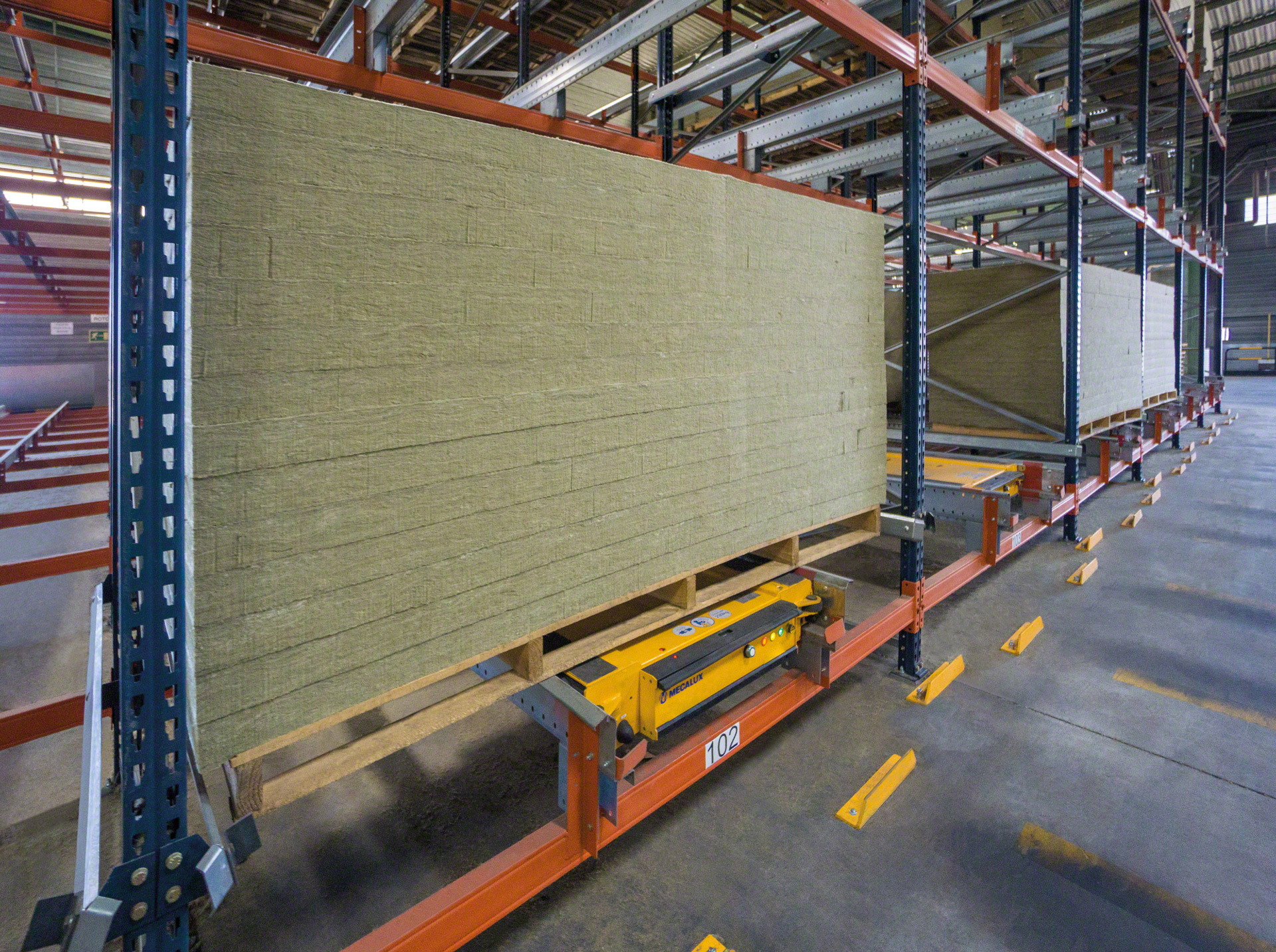 Het Pallet Shuttle-systeem is een van de meest veelzijdige systemen op de markt: het kan elk pallettype verplaatsen