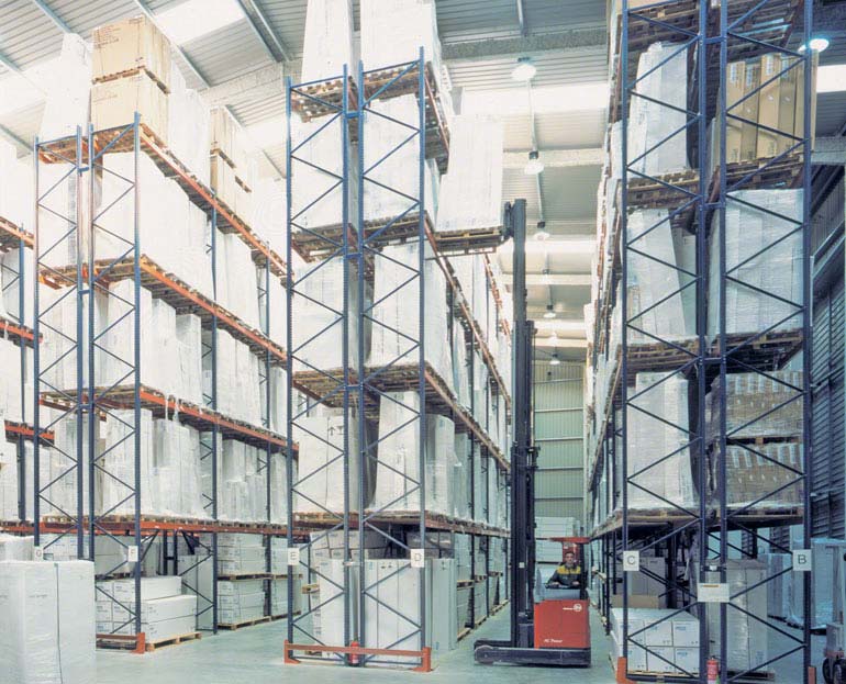 Magazijn voor een logistiek dienstverlener.