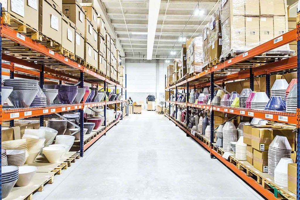 Voorbeeld van een traditioneel magazijn: Corep Voorbeeld van een traditioneel magazijn: Corep