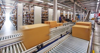 De omloopsnelheid van de voorraad beïnvloedt de activiteit in het magazijn De omloopsnelheid van de voorraad beïnvloedt de activiteit in het magazijn