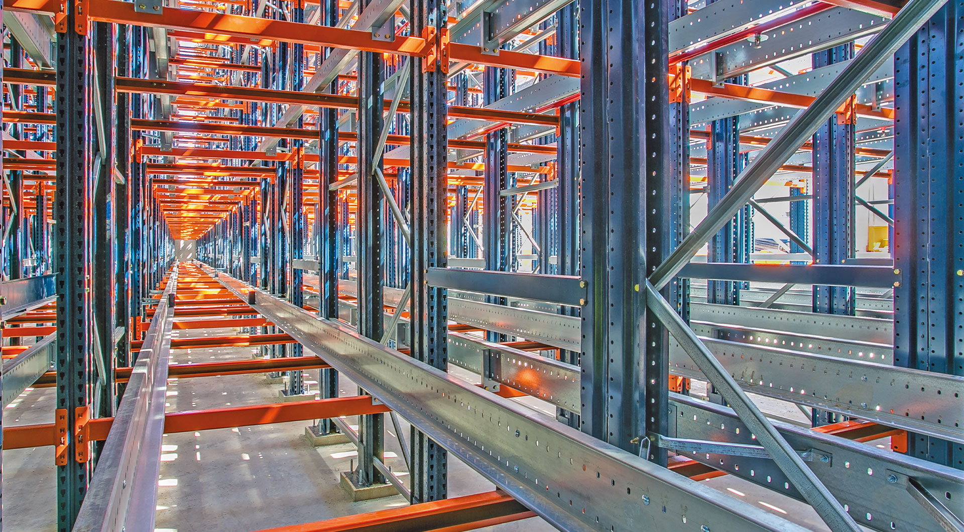 Logistiek en magazijninrichting advies Logistiek en magazijninrichting advies