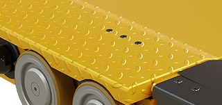Met het hefplatform kunnen pallets binnen de kanalen worden vervoerd