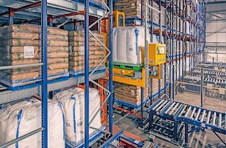 De voordelen van het Automatische Pallet Shuttle-systeem zijn een hogere productiviteit en opslagcapaciteit