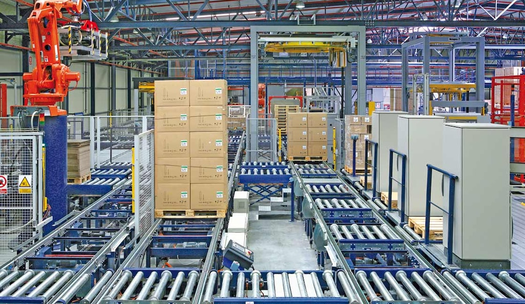 Transportbanen zijn warehouse machines waarmee laadeenheden gecontroleerd en veilig worden verplaatst