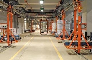 Door kortere routes te creëren wordt de beweging van de karretjes op het circuit gestroomlijnd