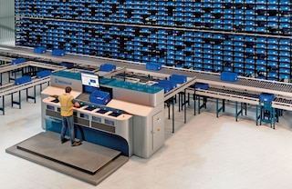 Hoogrendement picking-stations versnellen de orderpicking en zijn te combineren met een pendelcircuit