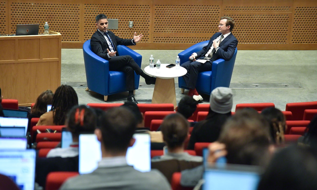 Iñaki Fernández, CTO van Mecalux, tijdens ‘SCALE Connect’ op MIT. Foto: © Chris Frontiero, MIT