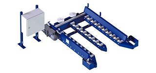 De rollenband met een invoer op grondniveau maakt het in- en uitladen van pallets met pallettrucks mogelijk.