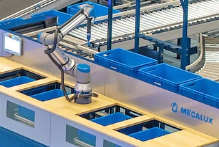 De gerobotiseerde pickstations stimuleren de automatisering van de orderverzameling