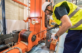Met de technische ondersteuning van Mecalux kunnen we stilstanden in het magazijn beperken Met de technische ondersteuning van Mecalux kunnen we stilstanden in het magazijn beperken