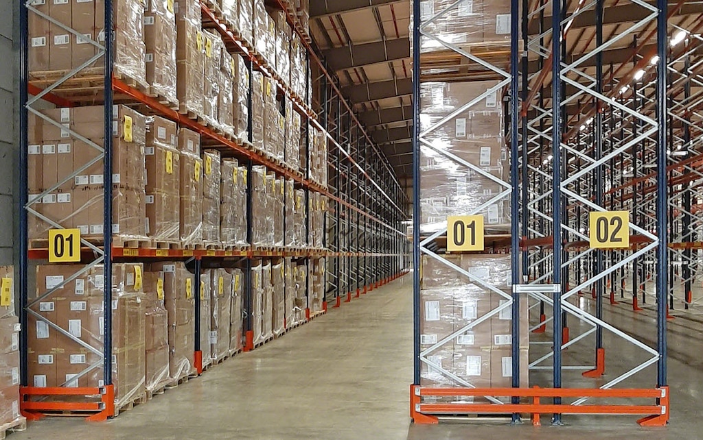 Eddie Stobart Logistics Europe heeft hun magazijnen voorzien van Mecalux rekken